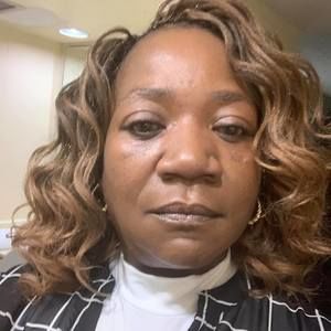 Meet your Posher, Ella